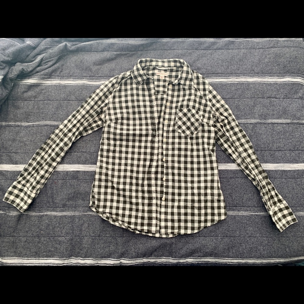 Plaid button-up